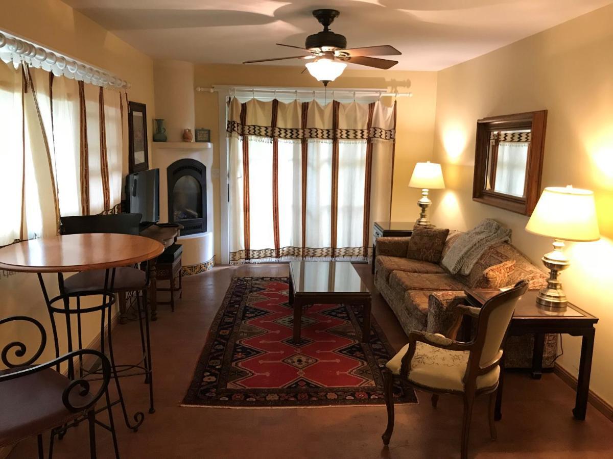Casa Blanca Inn And Suites Φάρμινγκτον Εξωτερικό φωτογραφία